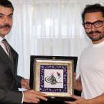 BEYAZPERDE-KARATAHTA-AAMİR-KHAN-VE-EĞİTİM-FİLMLERİ